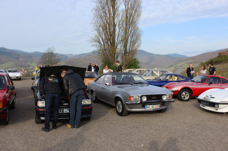 37c Sigolsheim,Corsa A et Commodore GS-E.JPG