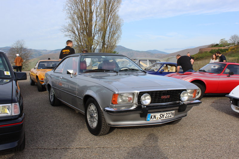 37d Commodore GS-E Coupé.JPG